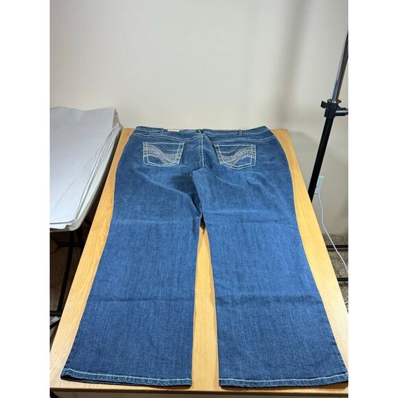 NWT Lane Bryant Genius Fit Bootcut Jeans size 28 medium wash Plus Size - Picture 3 of 8